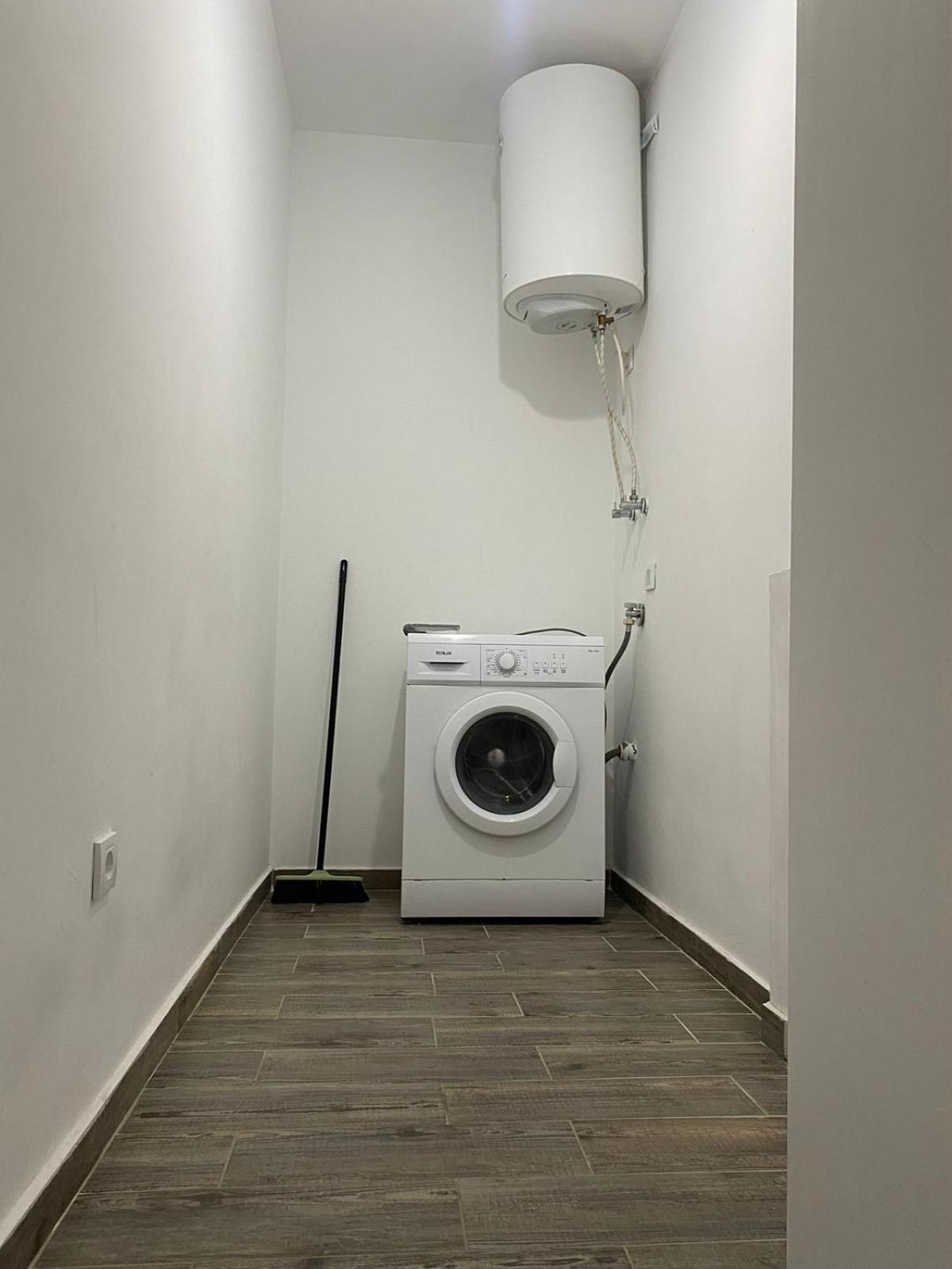 Private Apartments Prishtina Prishtinë Ngoại thất bức ảnh