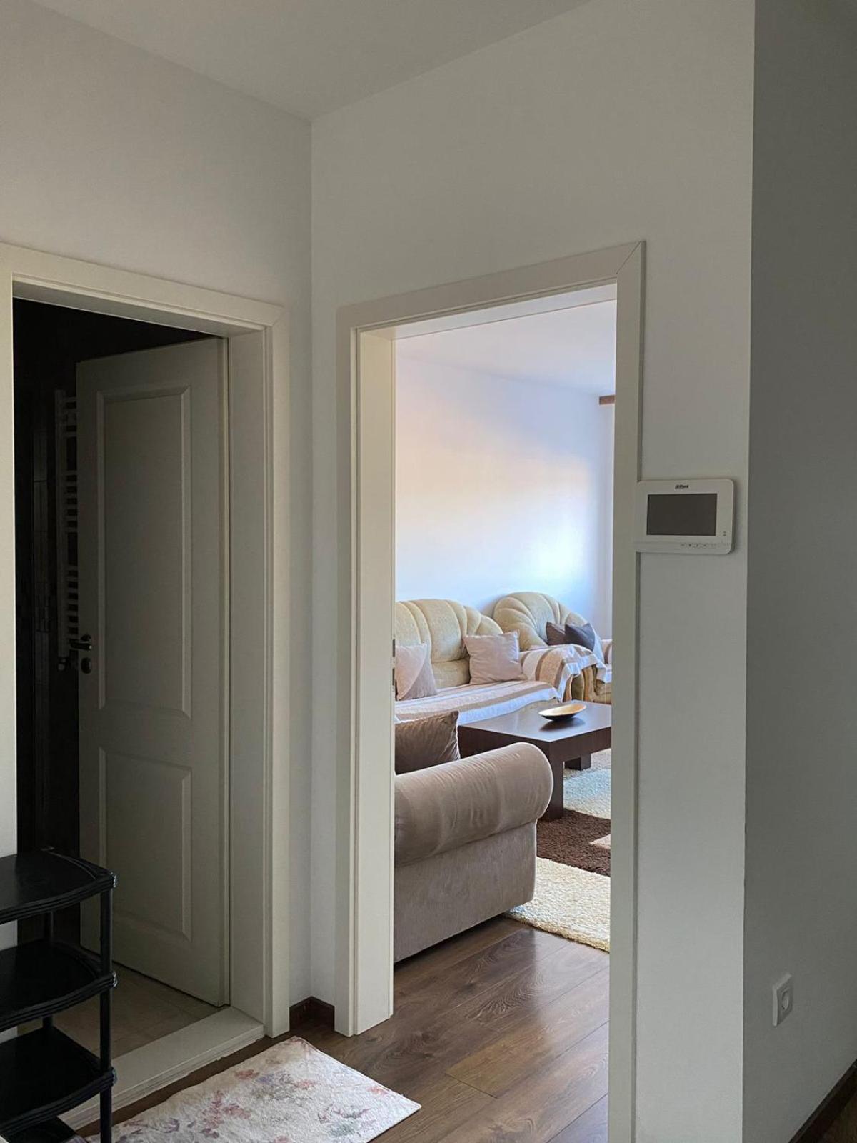 Private Apartments Prishtina Prishtinë Ngoại thất bức ảnh